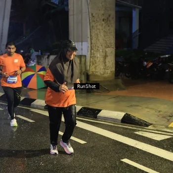 Runner Photo 7911616