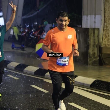 Runner Photo 7911632