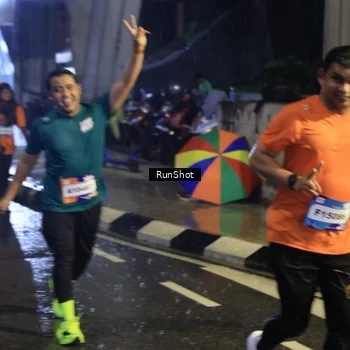 Runner Photo 7911644