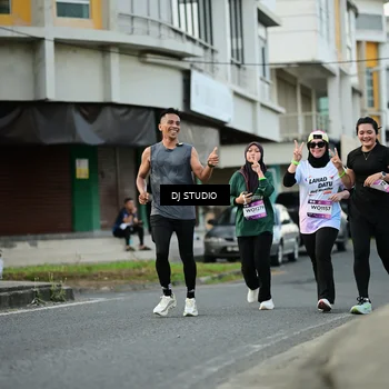Runner Photo 7911645