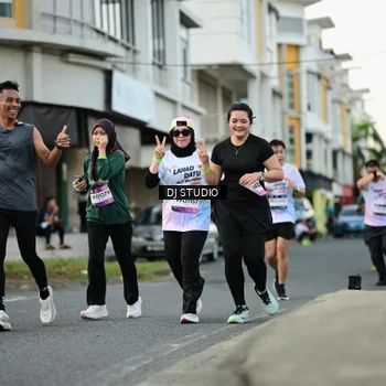 Runner Photo 7911652