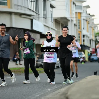 Runner Photo 7911655
