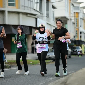 Runner Photo 7911659