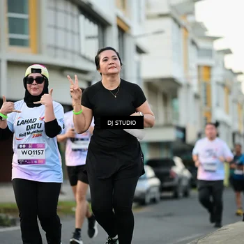 Runner Photo 7911664