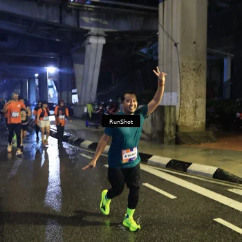 Runner Photo 7911684