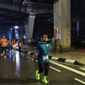 Runner Photo 7911687