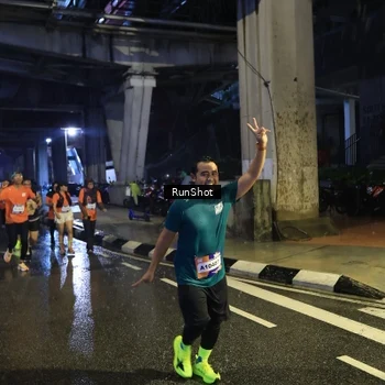 Runner Photo 7911689