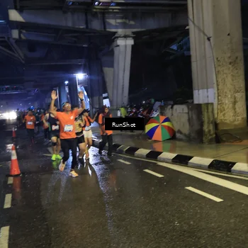 Runner Photo 7911692