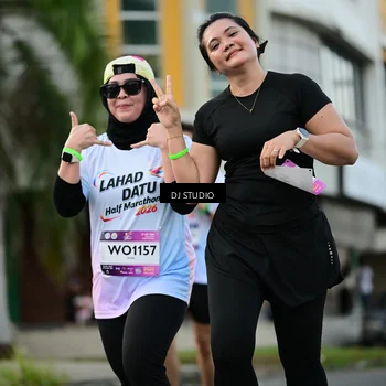 Runner Photo 7911696