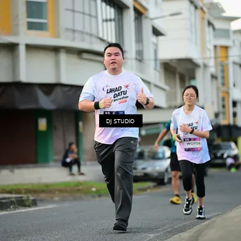 Runner Photo 7911703