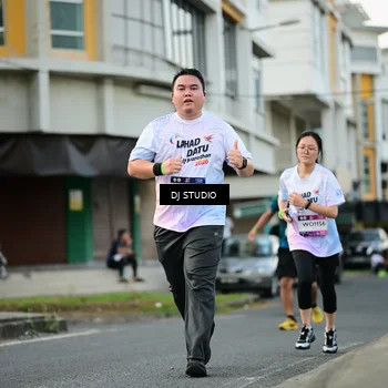 Runner Photo 7911705