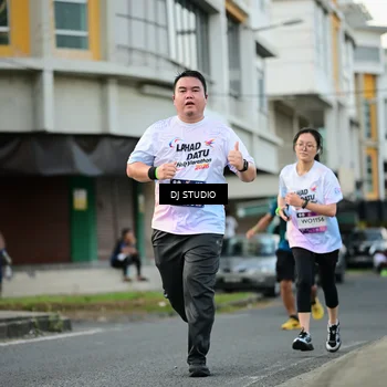 Runner Photo 7911706