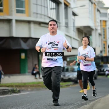 Runner Photo 7911710