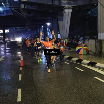 Runner Photo 7911712