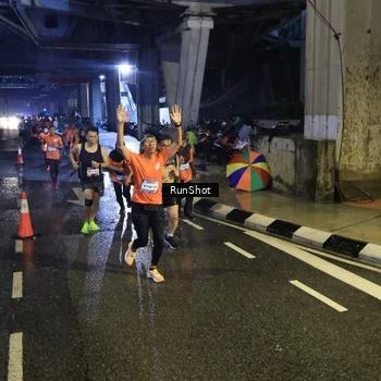 Runner Photo 7911716