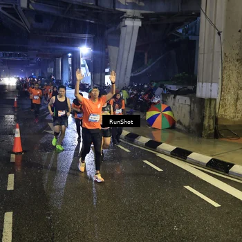Runner Photo 7911717