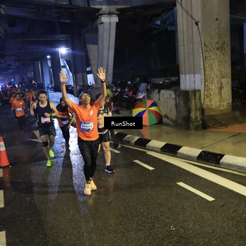 Runner Photo 7911720