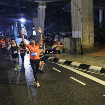 Runner Photo 7911724