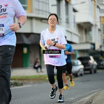 Runner Photo 7911729