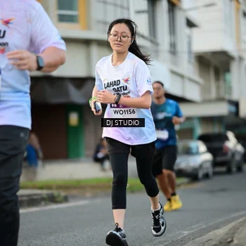 Runner Photo 7911732