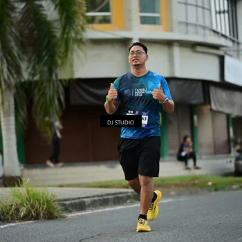 Runner Photo 7911733
