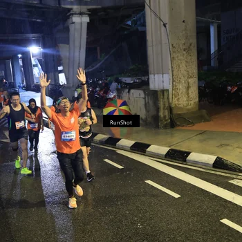 Runner Photo 7911734