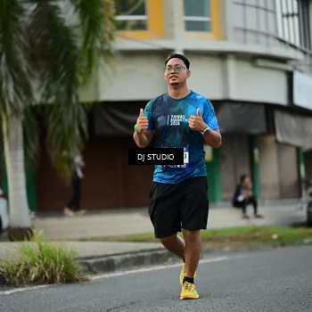 Runner Photo 7911735