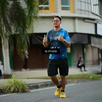 Runner Photo 7911736