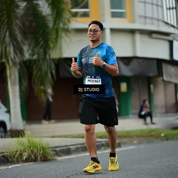 Runner Photo 7911748
