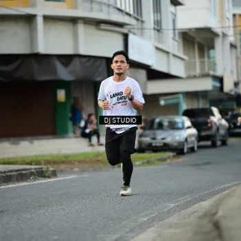 Runner Photo 7911751