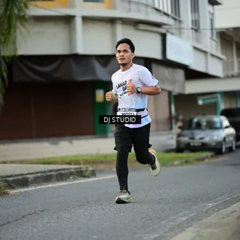 Runner Photo 7911763