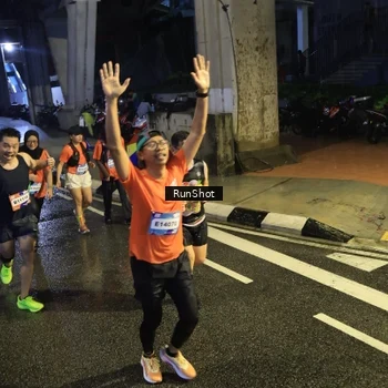 Runner Photo 7911764