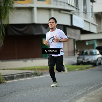 Runner Photo 7911767