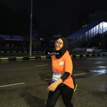 Runner Photo 7911769
