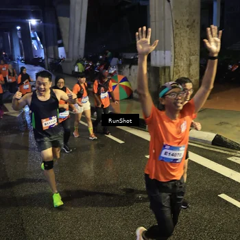 Runner Photo 7911774