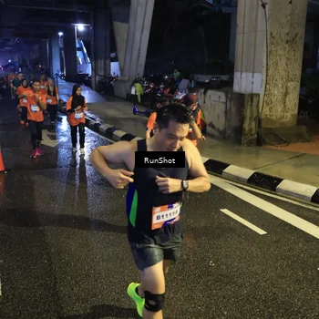 Runner Photo 7911781