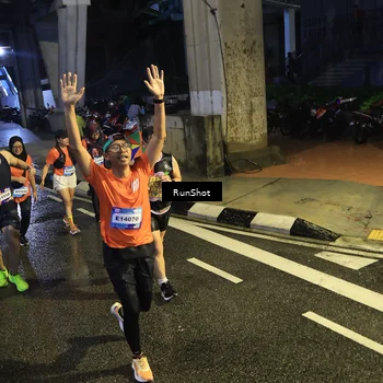 Runner Photo 7911789