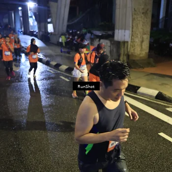 Runner Photo 7911794