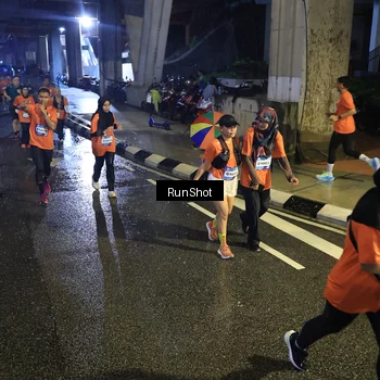 Runner Photo 7911810