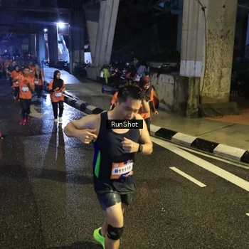Runner Photo 7911812