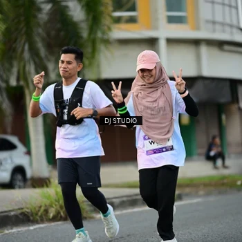 Runner Photo 7911840