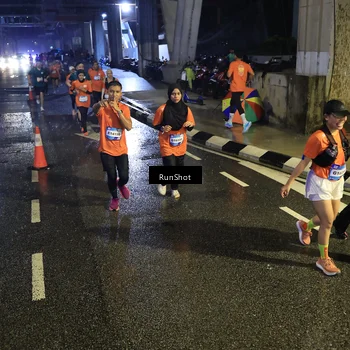 Runner Photo 7911841