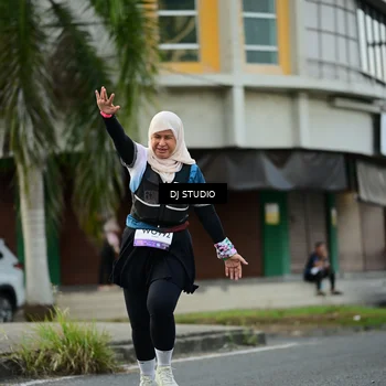 Runner Photo 7911853