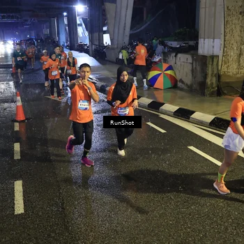 Runner Photo 7911854