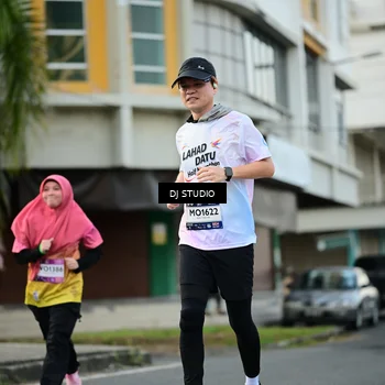 Runner Photo 7911870