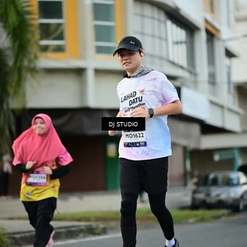 Runner Photo 7911872