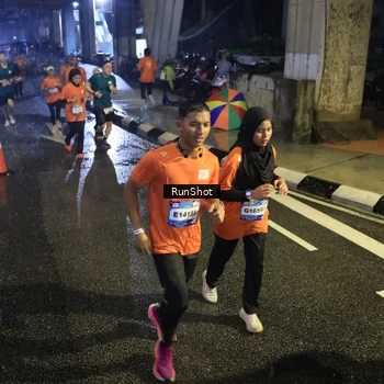 Runner Photo 7911873