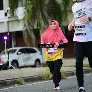 Runner Photo 7911877