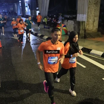 Runner Photo 7911878