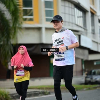 Runner Photo 7911880